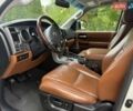 Белый Тойота Секвойя, объемом двигателя 5.7 л и пробегом 341 тыс. км за 24999 $, фото 4 на Automoto.ua