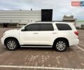Тойота Секвойя 2011 в Житомире на Automoto.ua Белый Тойота Секвойя, объемом двигателя 5.7 л и пробегом 278 тыс. км за 22000 $, фото 1 на Automoto.ua