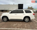 Белый Тойота Секвойя, объемом двигателя 5.7 л и пробегом 278 тыс. км за 20500 $, фото 4 на Automoto.ua