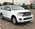 Белый Тойота Секвойя, объемом двигателя 5.7 л и пробегом 278 тыс. км за 20500 $, фото 1 на Automoto.ua