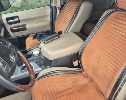 Білий Тойота Секвойя, об'ємом двигуна 5.7 л та пробігом 295 тис. км за 26500 $, фото 15 на Automoto.ua