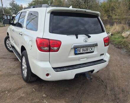 Білий Тойота Секвойя, об'ємом двигуна 5.7 л та пробігом 295 тис. км за 26500 $, фото 3 на Automoto.ua