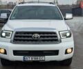 Белый Тойота Секвойя, объемом двигателя 4.66 л и пробегом 183 тыс. км за 25500 $, фото 1 на Automoto.ua