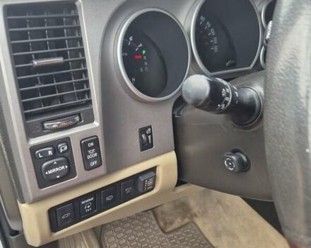 Білий Тойота Секвойя, об'ємом двигуна 5.7 л та пробігом 295 тис. км за 26500 $, фото 16 на Automoto.ua