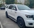Белый Тойота Секвойя, объемом двигателя 5.6 л и пробегом 315 тыс. км за 25000 $, фото 8 на Automoto.ua