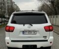 Белый Тойота Секвойя, объемом двигателя 5.7 л и пробегом 268 тыс. км за 26999 $, фото 32 на Automoto.ua