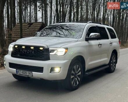Белый Тойота Секвойя, объемом двигателя 5.7 л и пробегом 268 тыс. км за 26999 $, фото 13 на Automoto.ua