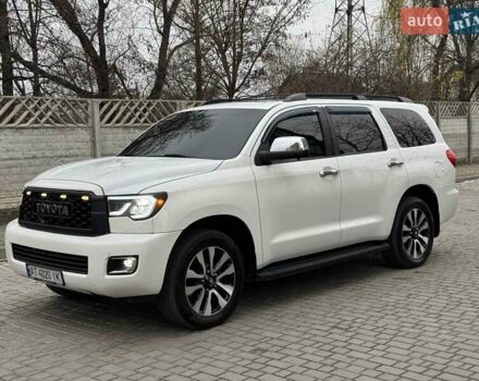 Белый Тойота Секвойя, объемом двигателя 5.7 л и пробегом 268 тыс. км за 26999 $, фото 9 на Automoto.ua