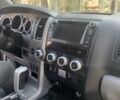 Белый Тойота Секвойя, объемом двигателя 5.6 л и пробегом 315 тыс. км за 25000 $, фото 16 на Automoto.ua