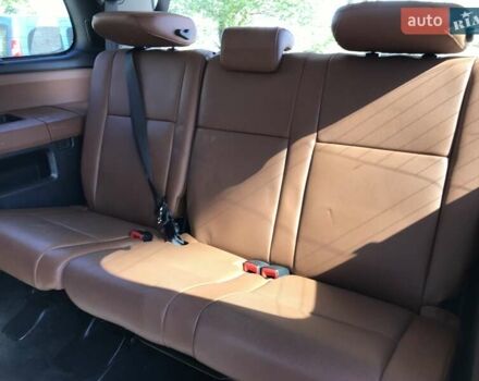 Белый Тойота Секвойя, объемом двигателя 5.7 л и пробегом 190 тыс. км за 32000 $, фото 14 на Automoto.ua