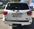 Белый Тойота Секвойя, объемом двигателя 5.7 л и пробегом 190 тыс. км за 32000 $, фото 5 на Automoto.ua