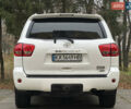 Белый Тойота Секвойя, объемом двигателя 5.7 л и пробегом 213 тыс. км за 25500 $, фото 10 на Automoto.ua