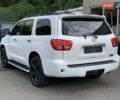Белый Тойота Секвойя, объемом двигателя 5.7 л и пробегом 308 тыс. км за 34000 $, фото 1 на Automoto.ua