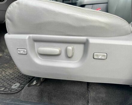 Білий Тойота Секвойя, об'ємом двигуна 5.7 л та пробігом 215 тис. км за 23500 $, фото 7 на Automoto.ua