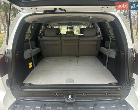 Белый Тойота Секвойя, объемом двигателя 5.7 л и пробегом 213 тыс. км за 25500 $, фото 21 на Automoto.ua