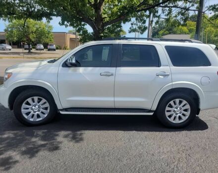 Тойота Секвойя 2014 в Кропивницком (Кировограде) на Automoto.ua Белый Тойота Секвойя, объемом двигателя 5.7 л и пробегом 86 тыс. км за 20000 $, фото 3 на Automoto.ua