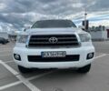 Білий Тойота Секвойя, об'ємом двигуна 5.7 л та пробігом 215 тис. км за 23500 $, фото 2 на Automoto.ua