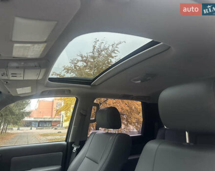 Белый Тойота Секвойя, объемом двигателя 5.7 л и пробегом 213 тыс. км за 25500 $, фото 38 на Automoto.ua