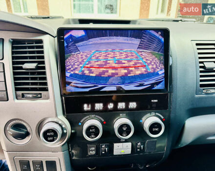 Белый Тойота Секвойя, объемом двигателя 5.7 л и пробегом 148 тыс. км за 37500 $, фото 28 на Automoto.ua