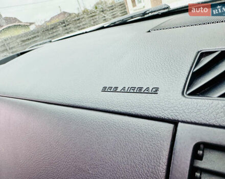 Белый Тойота Секвойя, объемом двигателя 5.7 л и пробегом 148 тыс. км за 37500 $, фото 20 на Automoto.ua