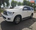 Белый Тойота Секвойя, объемом двигателя 5.7 л и пробегом 148 тыс. км за 37500 $, фото 1 на Automoto.ua