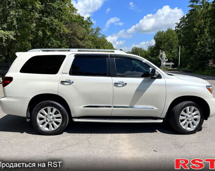 Білий Тойота Секвойя, об'ємом двигуна 5.7 л та пробігом 0 тис. км за 45000 $, фото 2 на Automoto.ua