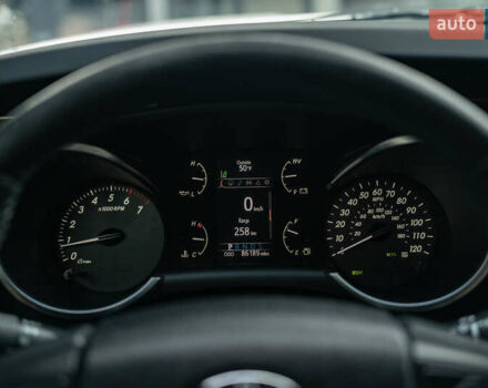 Белый Тойота Секвойя, объемом двигателя 5.66 л и пробегом 139 тыс. км за 39900 $, фото 24 на Automoto.ua