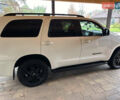 Белый Тойота Секвойя, объемом двигателя 5.66 л и пробегом 148 тыс. км за 37500 $, фото 3 на Automoto.ua