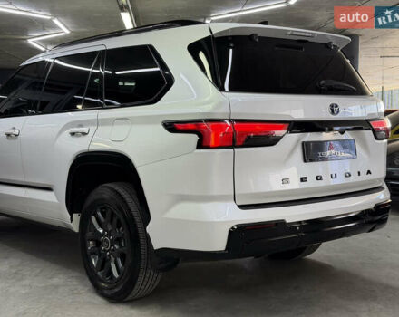 Тойота Секвойя 2023 в Одессе на Automoto.ua Белый Тойота Секвойя, объемом двигателя 3.45 л и пробегом 16 тыс. км за 113000 $, фото 12 на Automoto.ua