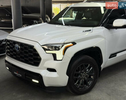 Тойота Секвойя 2023 в Одессе на Automoto.ua Белый Тойота Секвойя, объемом двигателя 3.45 л и пробегом 16 тыс. км за 113000 $, фото 7 на Automoto.ua