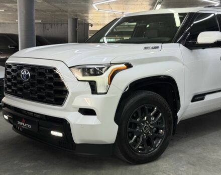 Белый Тойота Секвойя, объемом двигателя 3.5 л и пробегом 16 тыс. км за 113000 $, фото 7 на Automoto.ua