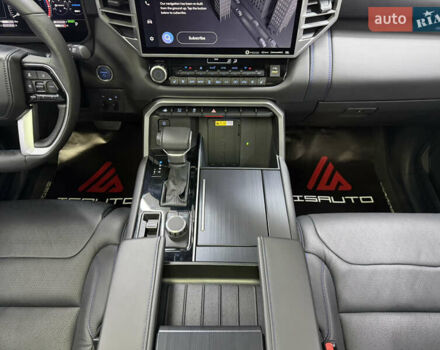 Тойота Секвойя 2023 в Одессе на Automoto.ua Белый Тойота Секвойя, объемом двигателя 3.45 л и пробегом 16 тыс. км за 113000 $, фото 27 на Automoto.ua