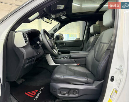 Тойота Секвойя 2023 в Одессе на Automoto.ua Белый Тойота Секвойя, объемом двигателя 3.45 л и пробегом 16 тыс. км за 113000 $, фото 20 на Automoto.ua