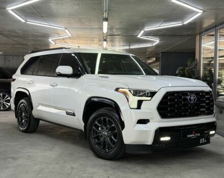 Белый Тойота Секвойя, объемом двигателя 3.5 л и пробегом 16 тыс. км за 113000 $, фото 2 на Automoto.ua