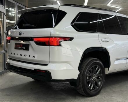 Белый Тойота Секвойя, объемом двигателя 3.5 л и пробегом 16 тыс. км за 113000 $, фото 11 на Automoto.ua