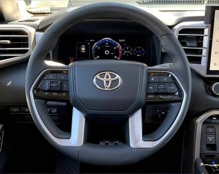 Белый Тойота Секвойя, объемом двигателя 3.4 л и пробегом 12 тыс. км за 30000 $, фото 10 на Automoto.ua