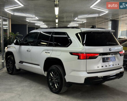Тойота Секвойя 2023 в Одессе на Automoto.ua Белый Тойота Секвойя, объемом двигателя 3.45 л и пробегом 16 тыс. км за 113000 $, фото 9 на Automoto.ua