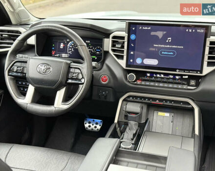 Белый Тойота Секвойя, объемом двигателя 3.45 л и пробегом 36 тыс. км за 92900 $, фото 7 на Automoto.ua