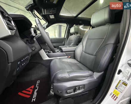 Тойота Секвойя 2023 в Одессе на Automoto.ua Белый Тойота Секвойя, объемом двигателя 3.45 л и пробегом 16 тыс. км за 113000 $, фото 18 на Automoto.ua