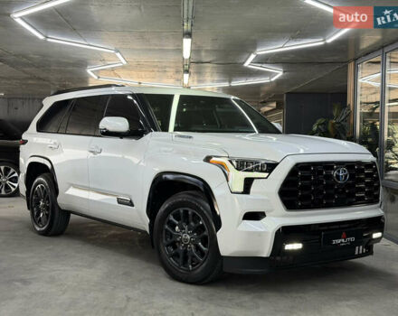 Тойота Секвойя 2023 в Одессе на Automoto.ua Белый Тойота Секвойя, объемом двигателя 3.45 л и пробегом 16 тыс. км за 113000 $, фото 1 на Automoto.ua