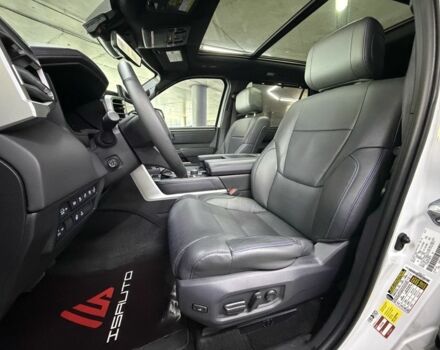 Белый Тойота Секвойя, объемом двигателя 3.5 л и пробегом 16 тыс. км за 113000 $, фото 16 на Automoto.ua