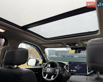 Белый Тойота Секвойя, объемом двигателя 3.45 л и пробегом 36 тыс. км за 92900 $, фото 8 на Automoto.ua