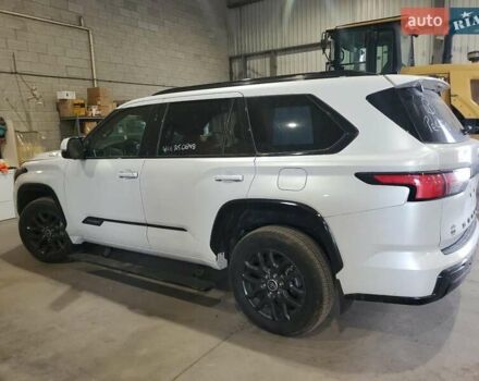 Белый Тойота Секвойя, объемом двигателя 0 л и пробегом 28 тыс. км за 90000 $, фото 1 на Automoto.ua