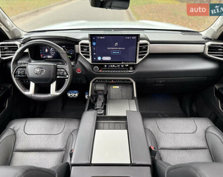 Белый Тойота Секвойя, объемом двигателя 3.45 л и пробегом 36 тыс. км за 92900 $, фото 11 на Automoto.ua