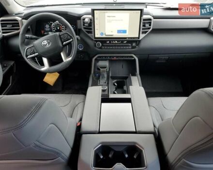 Белый Тойота Секвойя, объемом двигателя 3.4 л и пробегом 5 тыс. км за 96000 $, фото 7 на Automoto.ua