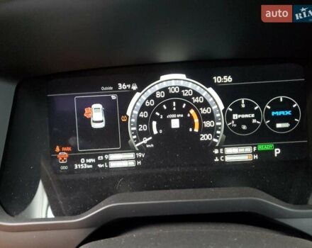 Белый Тойота Секвойя, объемом двигателя 3.4 л и пробегом 5 тыс. км за 96000 $, фото 8 на Automoto.ua