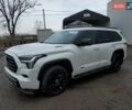 Белый Тойота Секвойя, объемом двигателя 3.4 л и пробегом 5 тыс. км за 96000 $, фото 1 на Automoto.ua