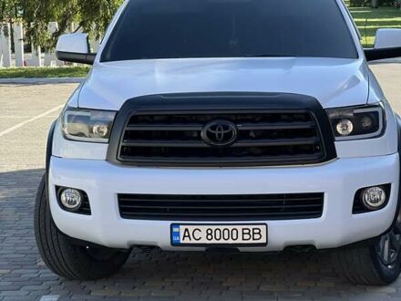 Тойота Секвойя 2013 в Луцке на Automoto.ua Белый Тойота Секвойя, объемом двигателя 5.66 л и пробегом 280 тыс. км за 23500 $, фото 1 на Automoto.ua
