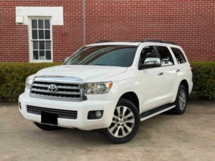 Белый Тойота Секвойя, объемом двигателя 5.7 л и пробегом 134 тыс. км за 19800 $, фото 1 на Automoto.ua