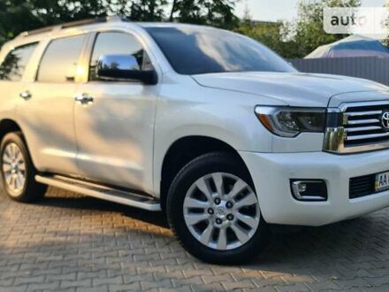 Тойота Секвойя 2016 у Києві на Automoto.ua Білий Тойота Секвойя, об'ємом двигуна 5.7 л та пробігом 165 тис. км за 39800 $, фото 1 на Automoto.ua